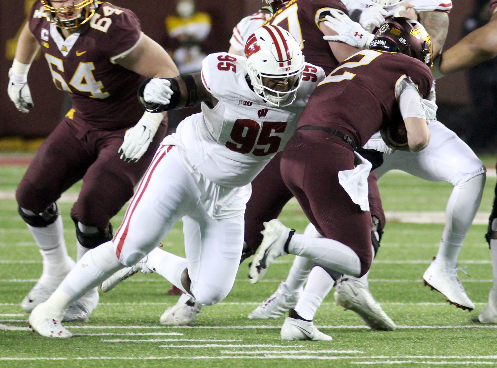 Wisconsin football at Minnesota 11-27-21
